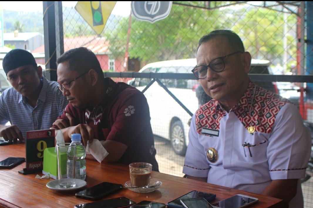 Menjelaskan, Habsi Wahid menjelaskan terkait rekomendasi partai PDIP. 