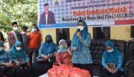 Permalink ke Ketua TP.PKK Sulbar Pimpin Pembagian Sembako Murah di Lima Titik